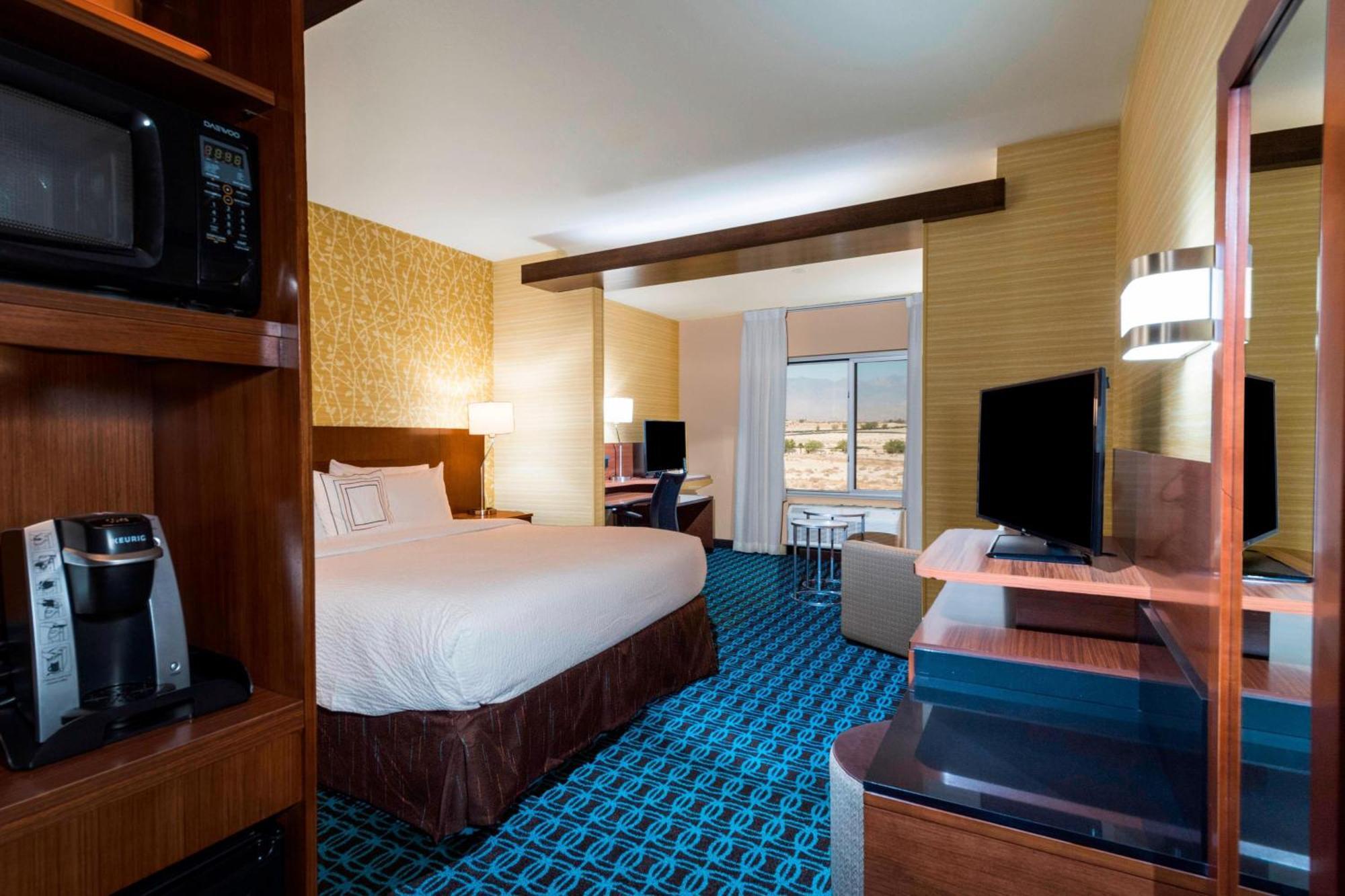 Fairfield By Marriott Inn & Suites Palm Desert Coachella Valley Exterior photo