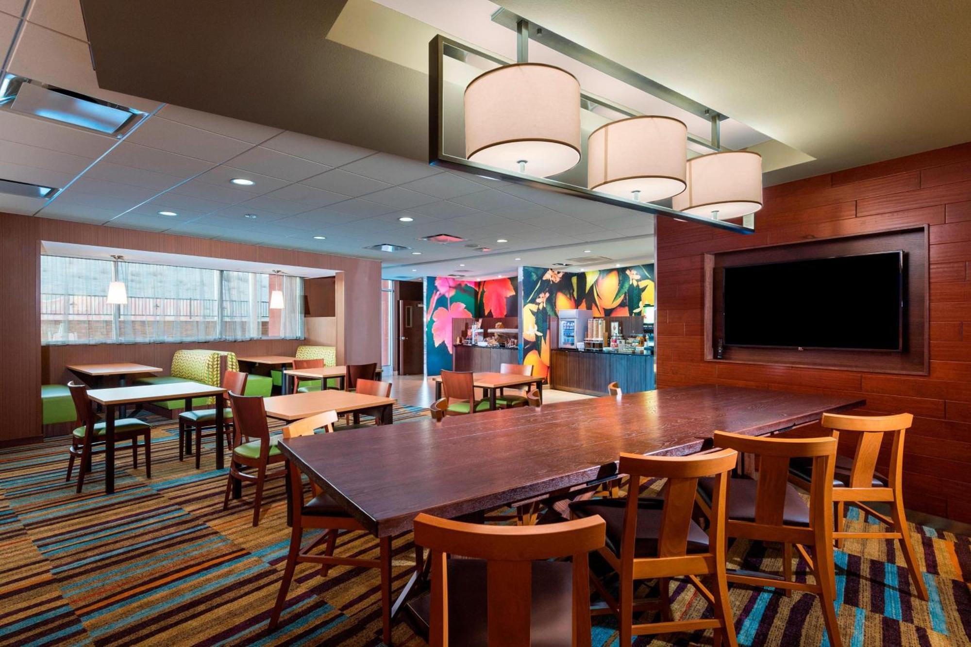 Fairfield By Marriott Inn & Suites Palm Desert Coachella Valley Exterior photo