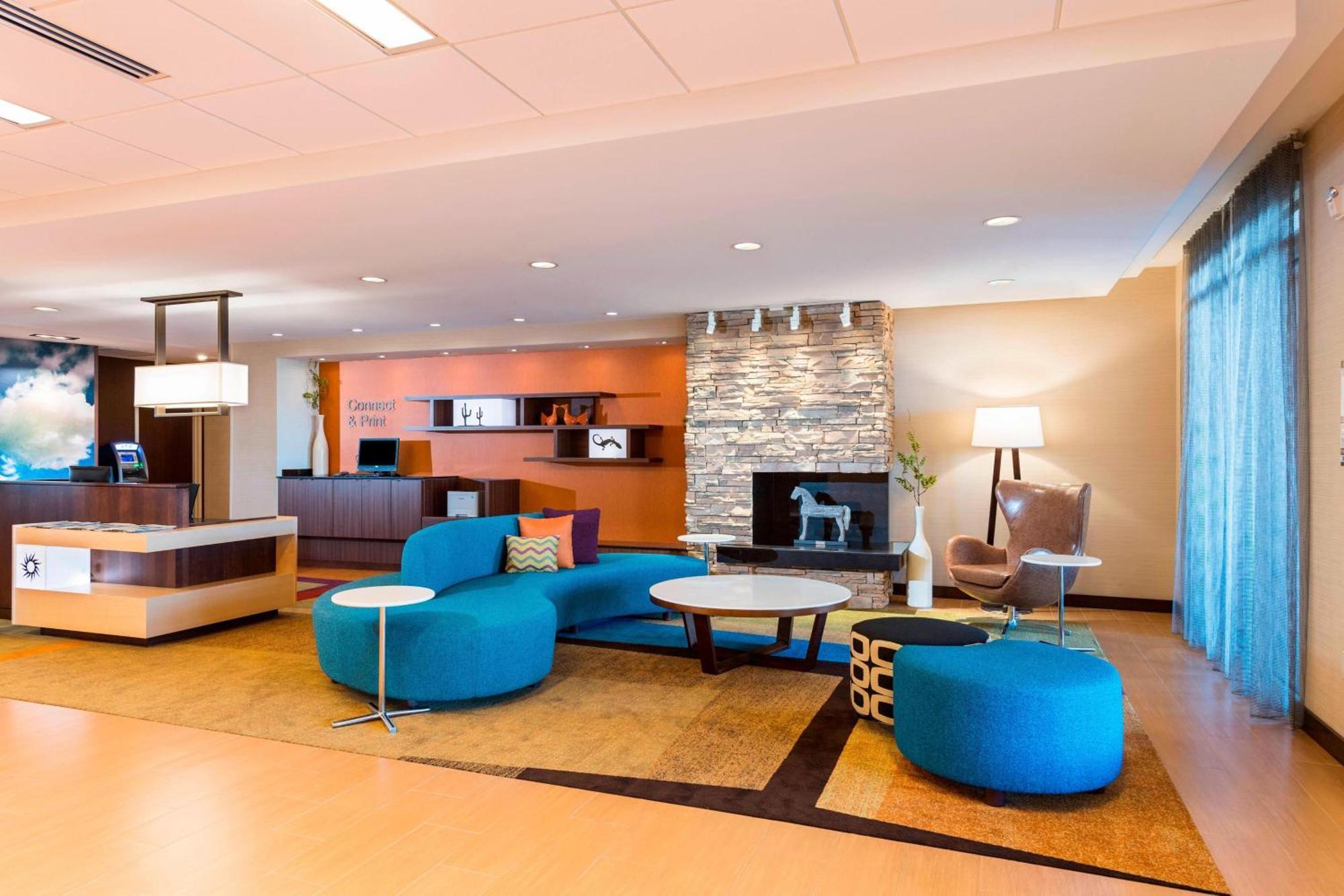Fairfield By Marriott Inn & Suites Palm Desert Coachella Valley Exterior photo